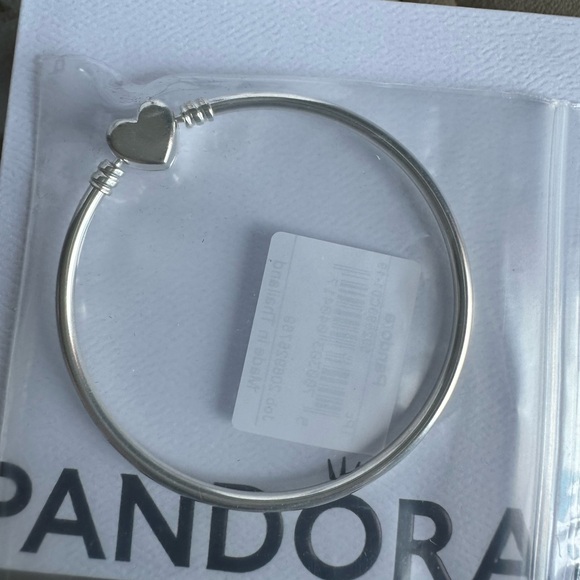 Pandora bangle - New! - Picture 3 of 4